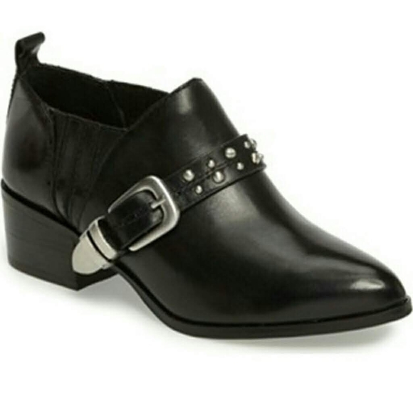 BCBGeneration Shoes - Picture 4 of 15